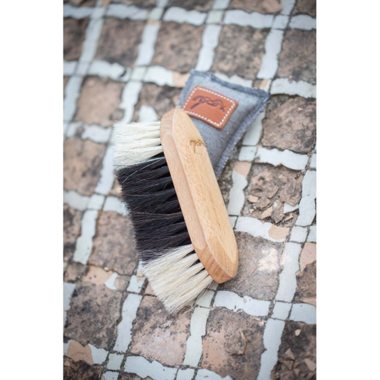 Penelope Soft Face Brush