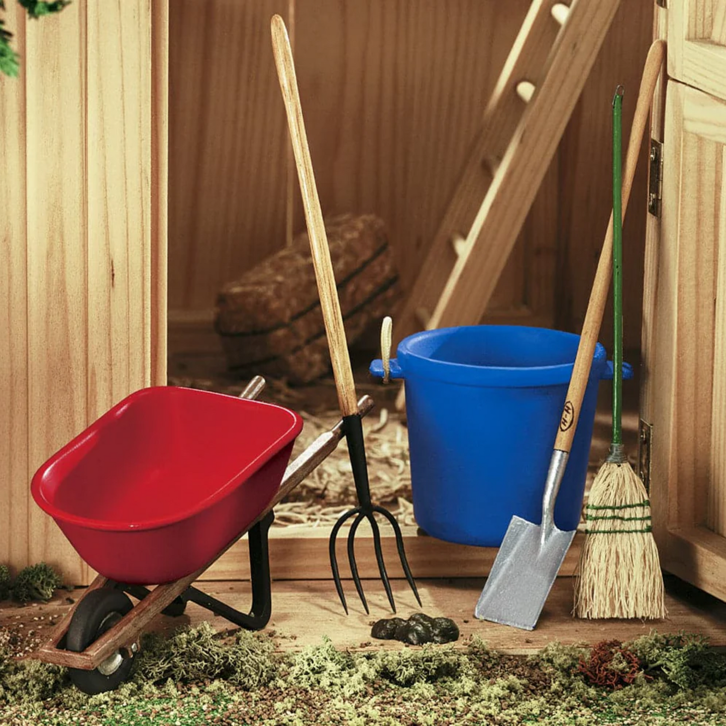 Breyer Stable Cleaning Set