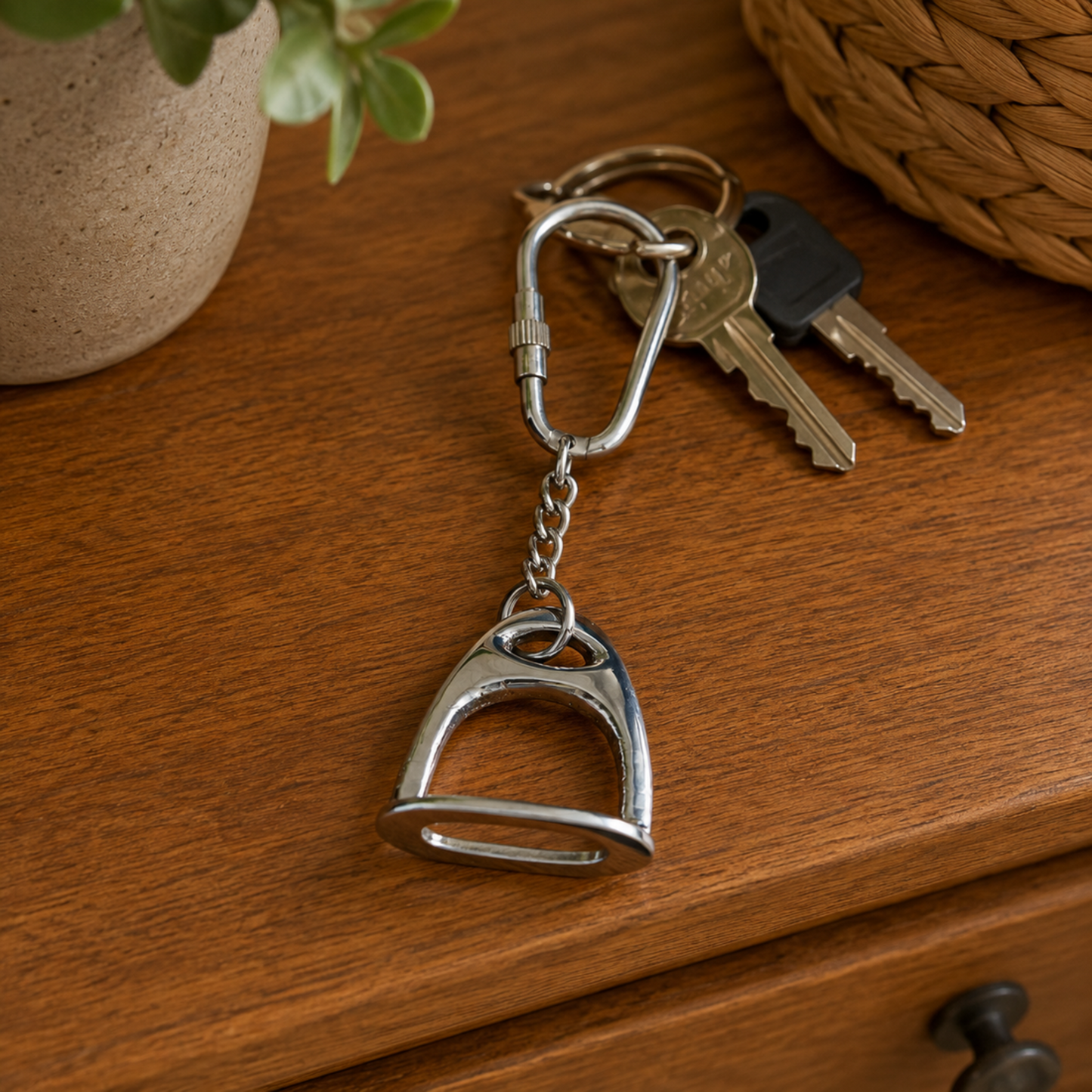 Silver English Stirrup Keychain