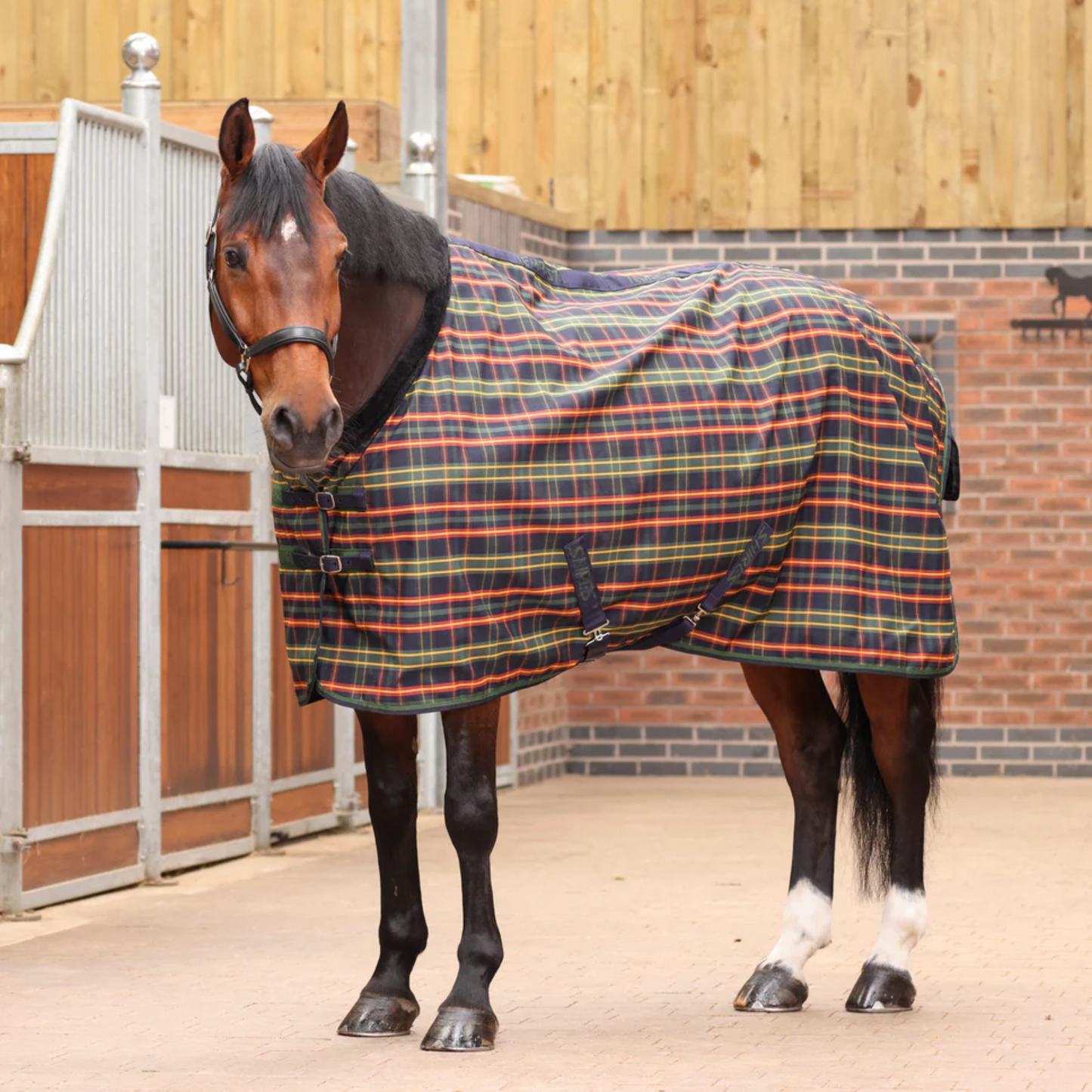 Shires Tempest Plus Lite Stable Rug